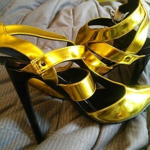 Like new Paper Fox  3 inch heels